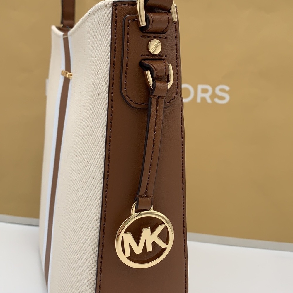 MICHAEL KORS JET SET TRAVEL LARGE MESSENGER CROSSBODY LUGGAGE MULTI COLOR - Picture 14 of 15